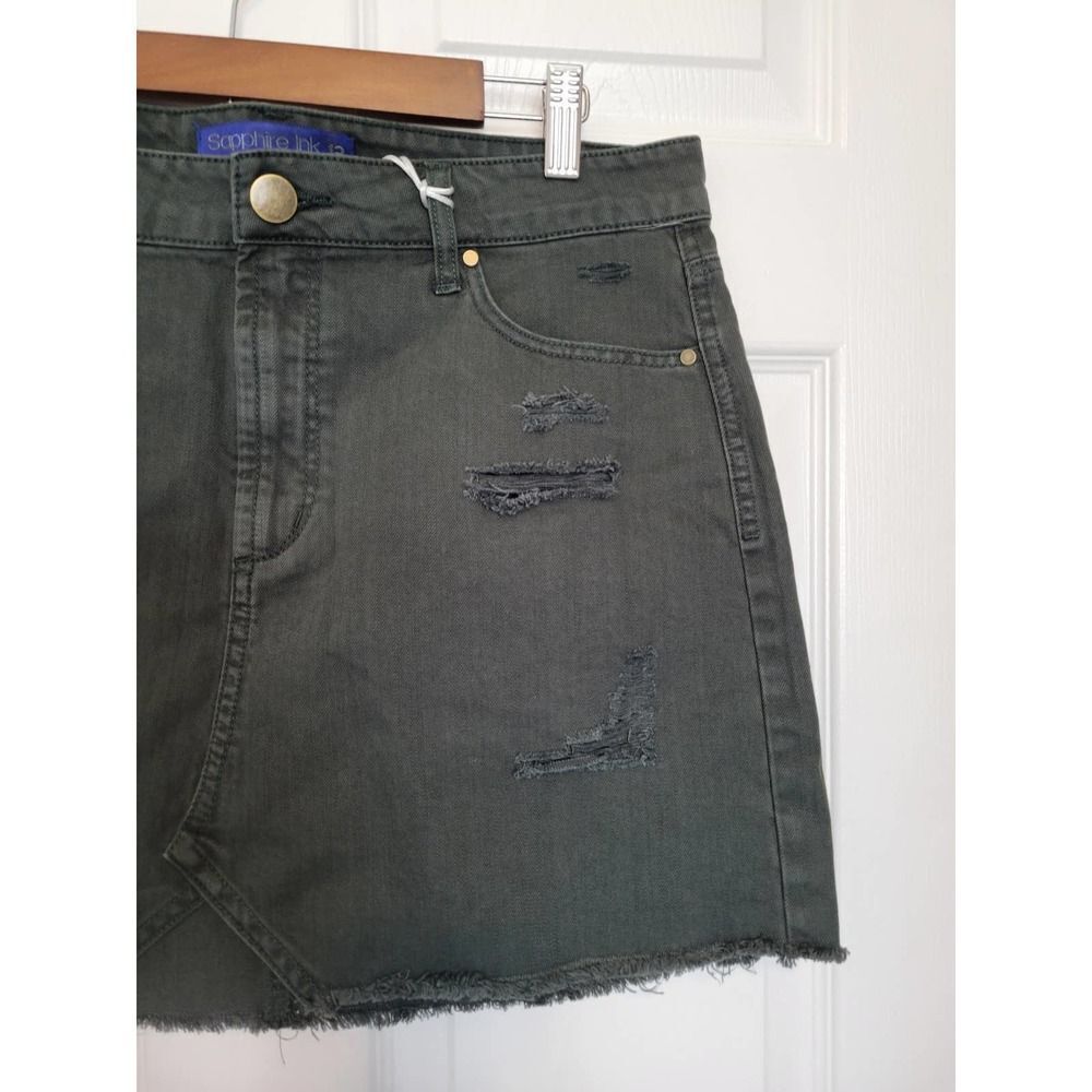 Denim Mini Skirt Distressed - Picture 4 of 6